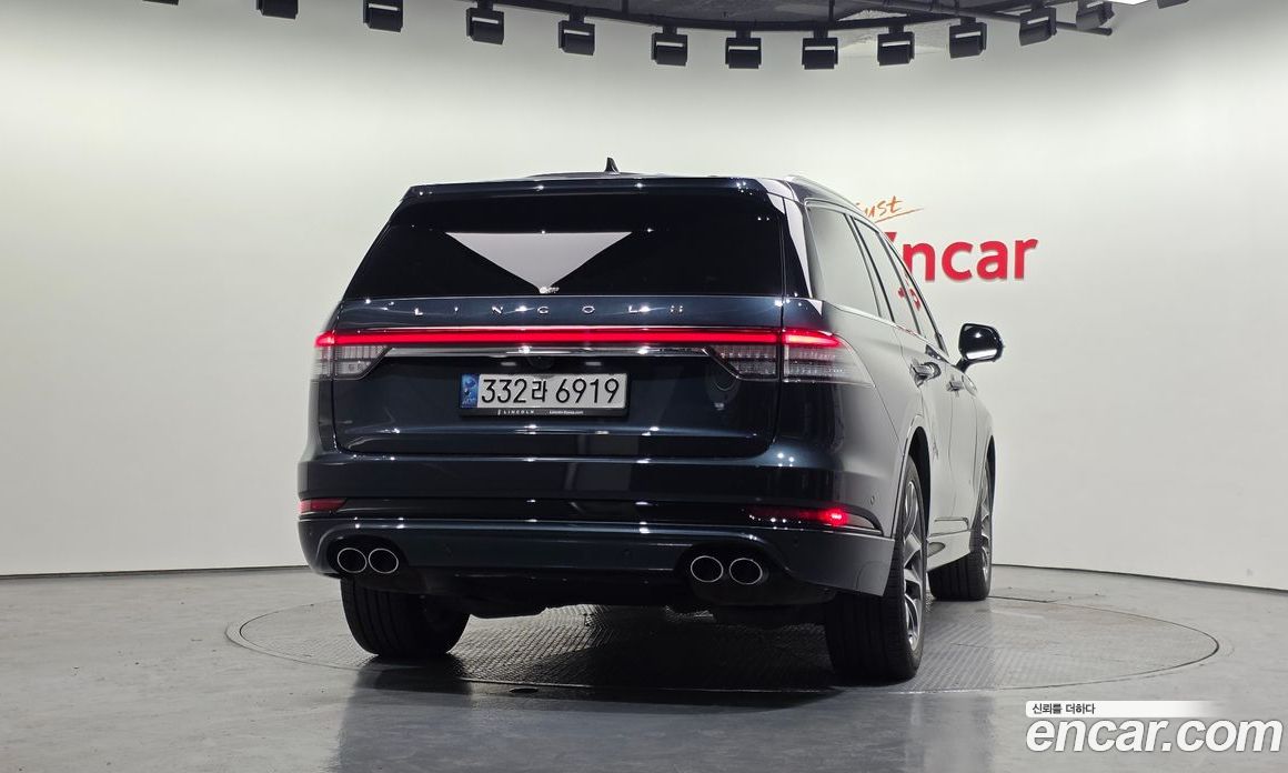 Lincoln Aviator 2nd Gen фото 4