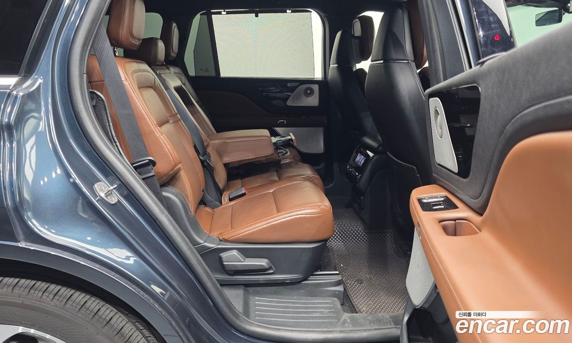 Lincoln Aviator 2nd Gen фото 12