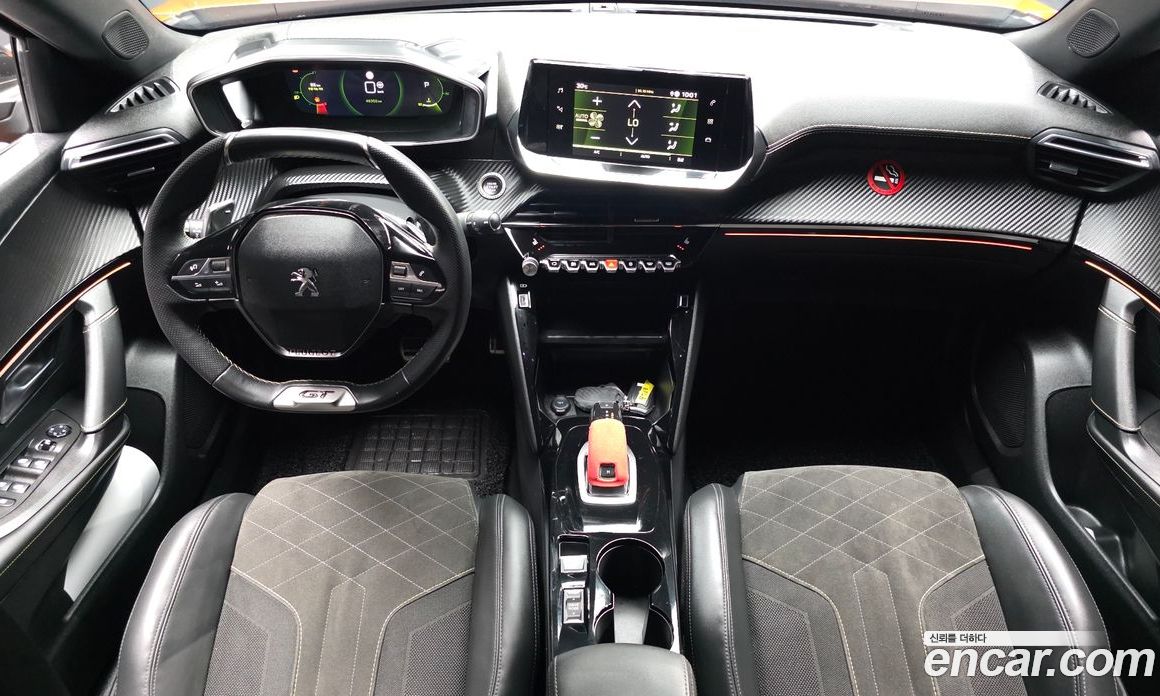 Peugeot 2008 2nd Gen фото 7