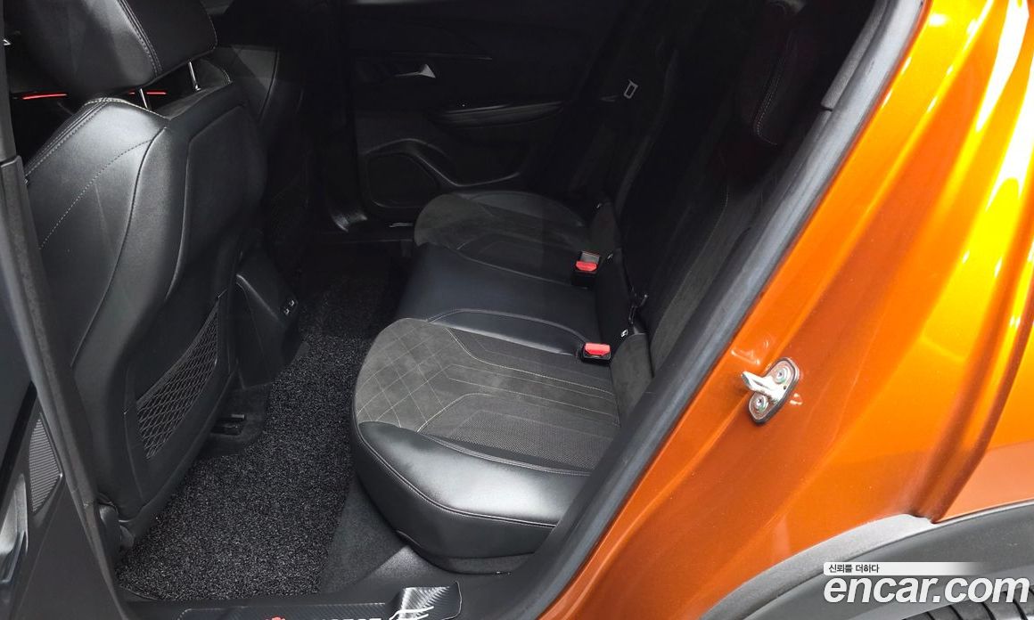 Peugeot 2008 2nd Gen фото 12