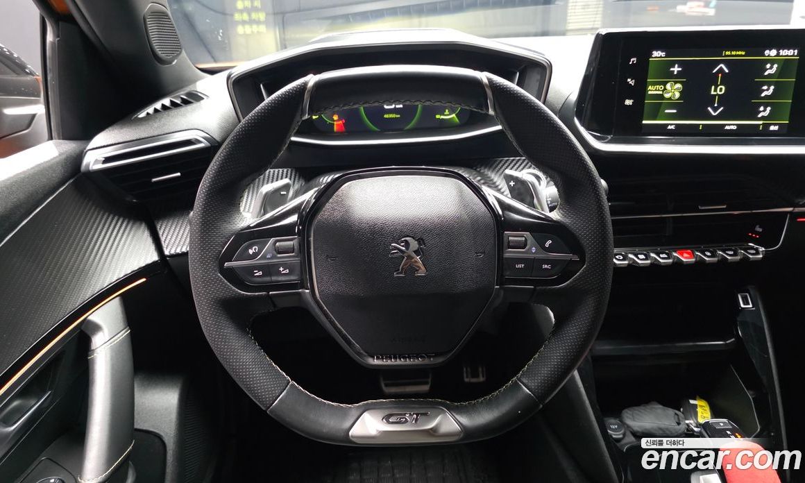 Peugeot 2008 2nd Gen фото 13