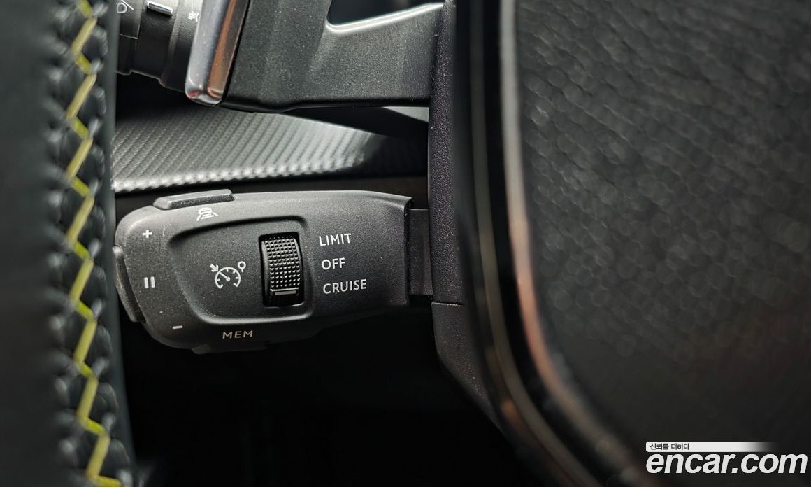 Peugeot 2008 2nd Gen фото 19