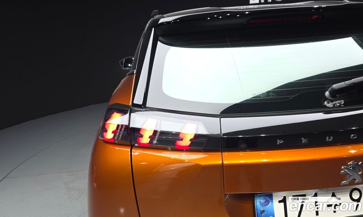 Peugeot 2008 2nd Gen фото 23