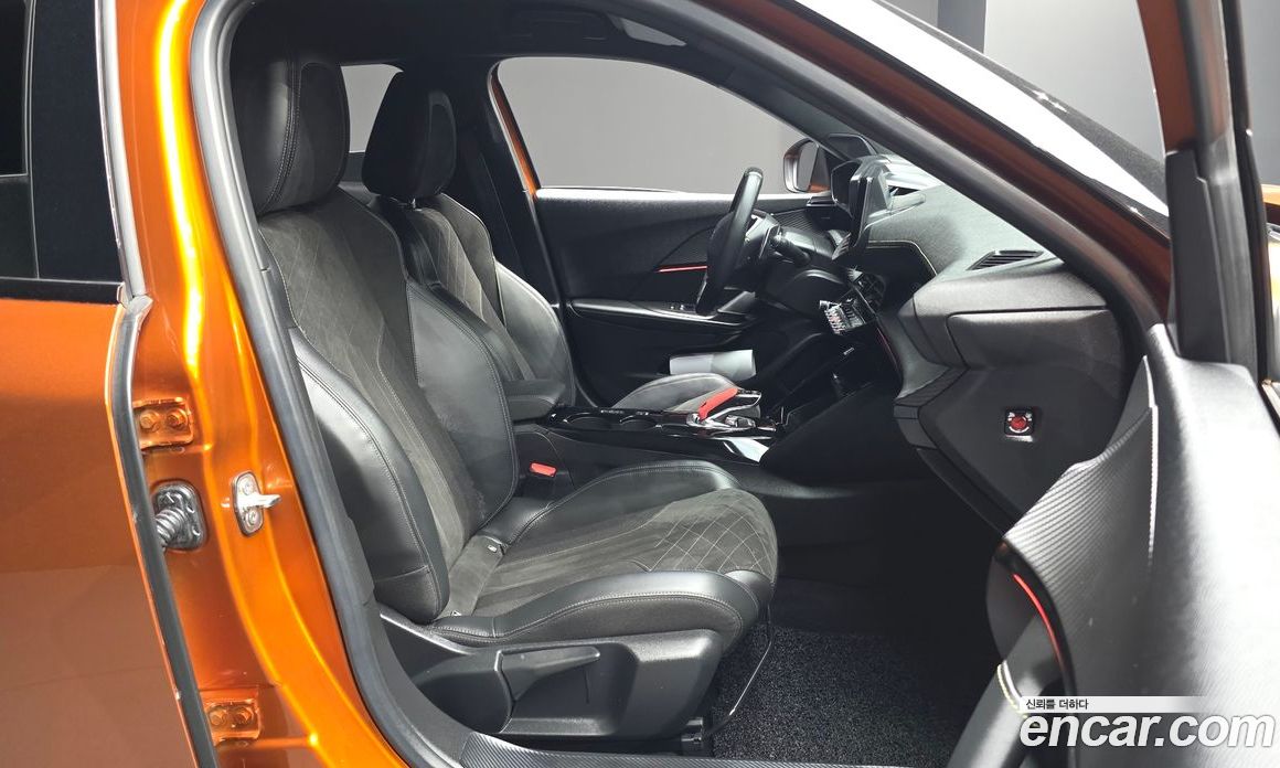 Peugeot 2008 2nd Gen фото 26