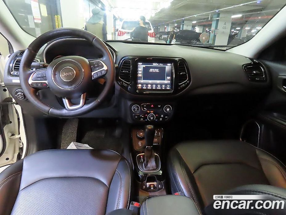 Jeep Compass 2nd Gen фото 8