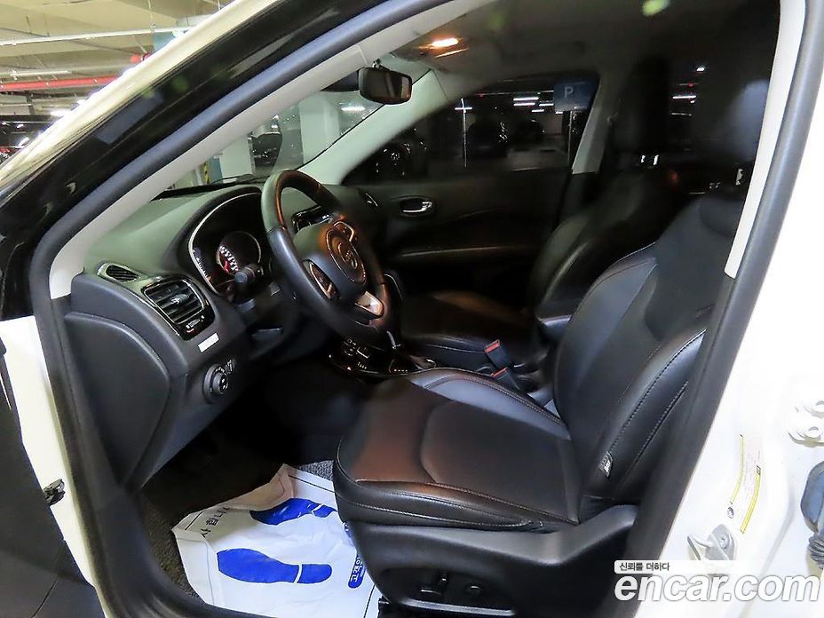 Jeep Compass 2nd Gen фото 10