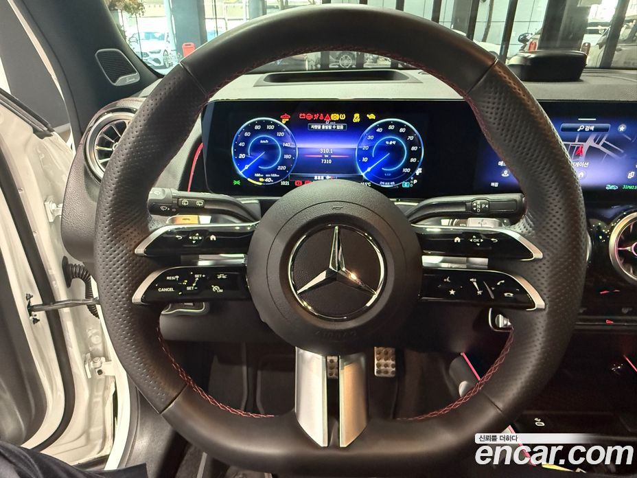 Mercedes-Benz EQB X243 фото 14
