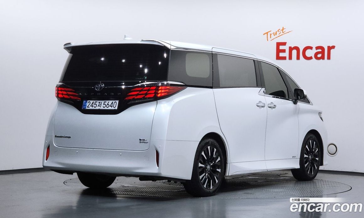 Toyota Alphard 4th Gen фото 2