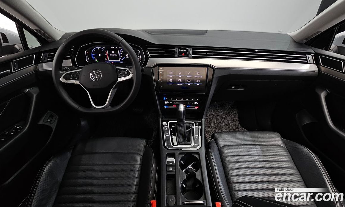 Volkswagen Passat GT (B8) фото 7
