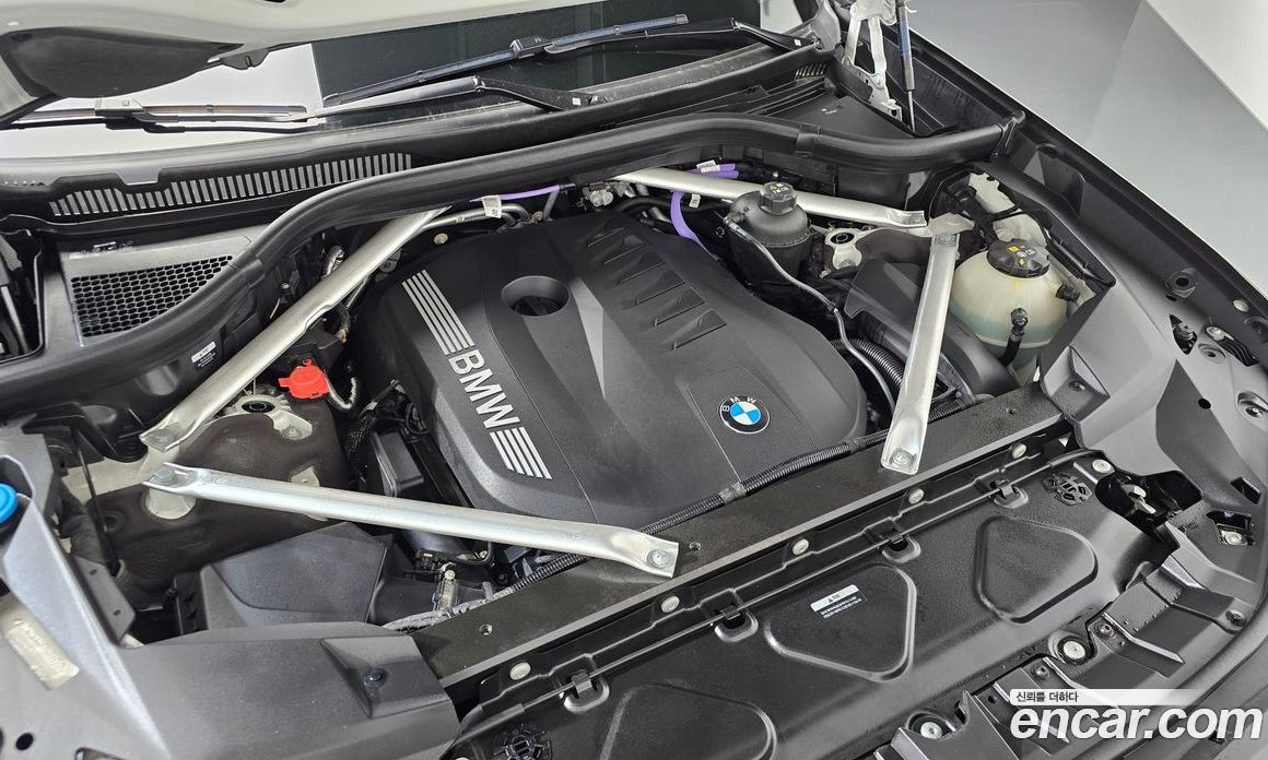 BMW X7 (G07) фото 6