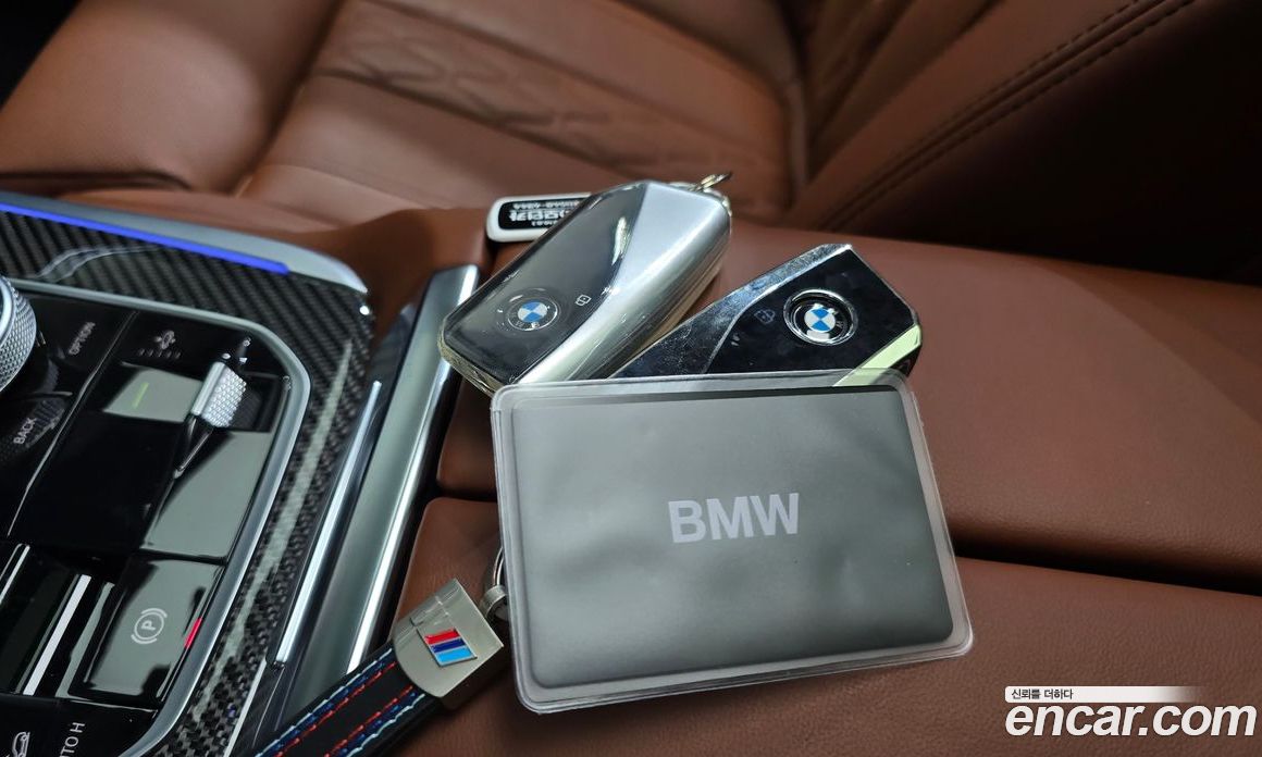 BMW X7 (G07) фото 15
