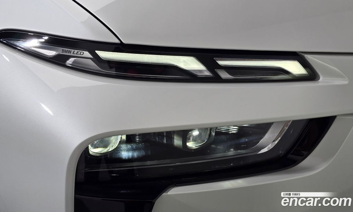 BMW X7 (G07) фото 22