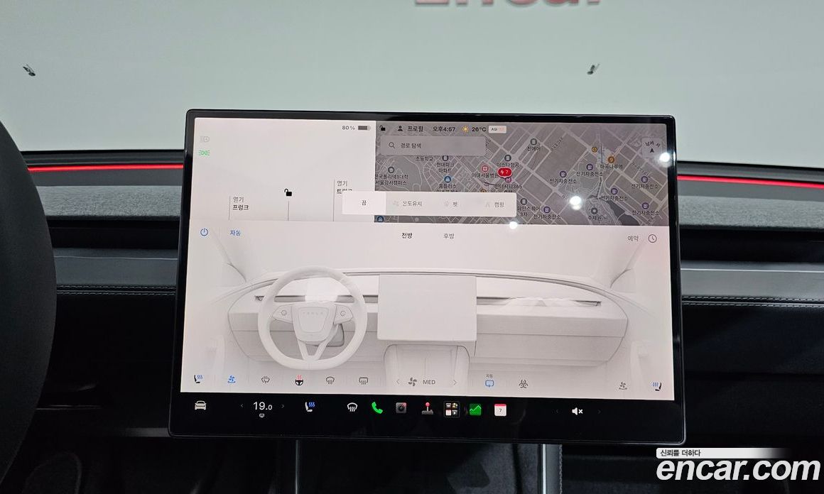 Tesla Model Y фото 27