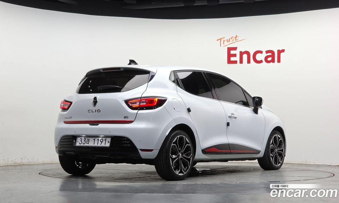 Renault Korea (Samsung) Clio фото 2