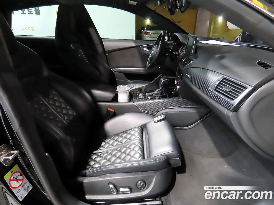 Audi A7 фото 11