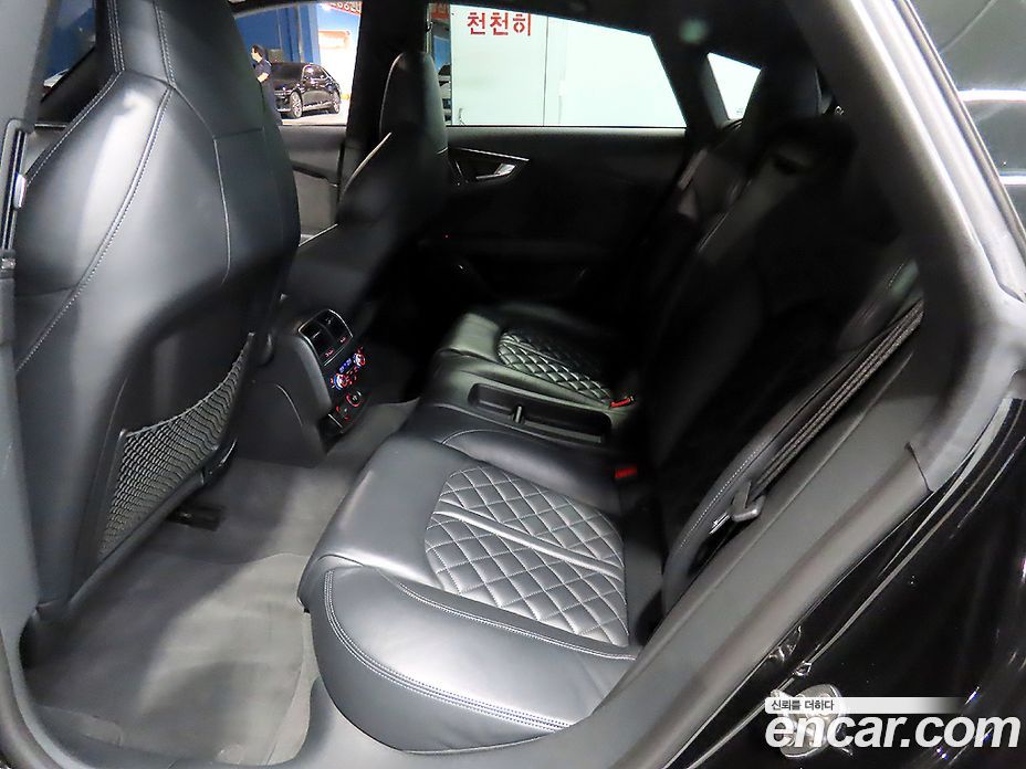 Audi A7 фото 12
