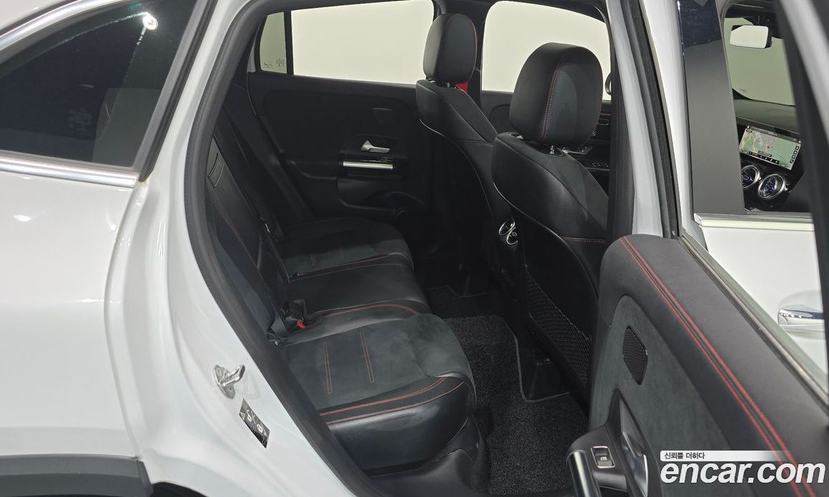 Mercedes-Benz GLA-Class H247 фото 11