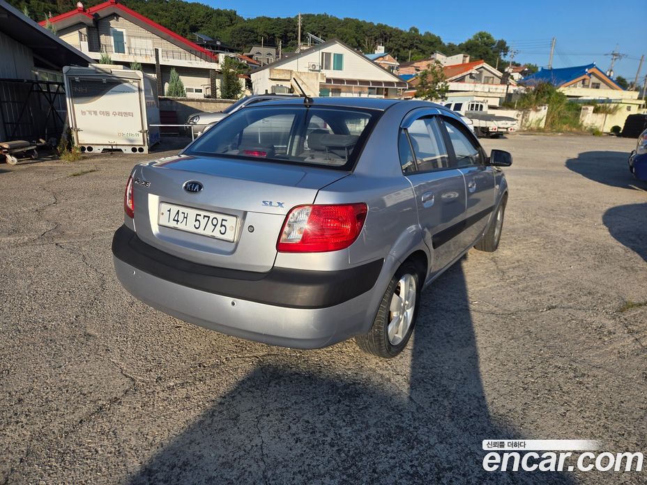 Kia Pride фото 5
