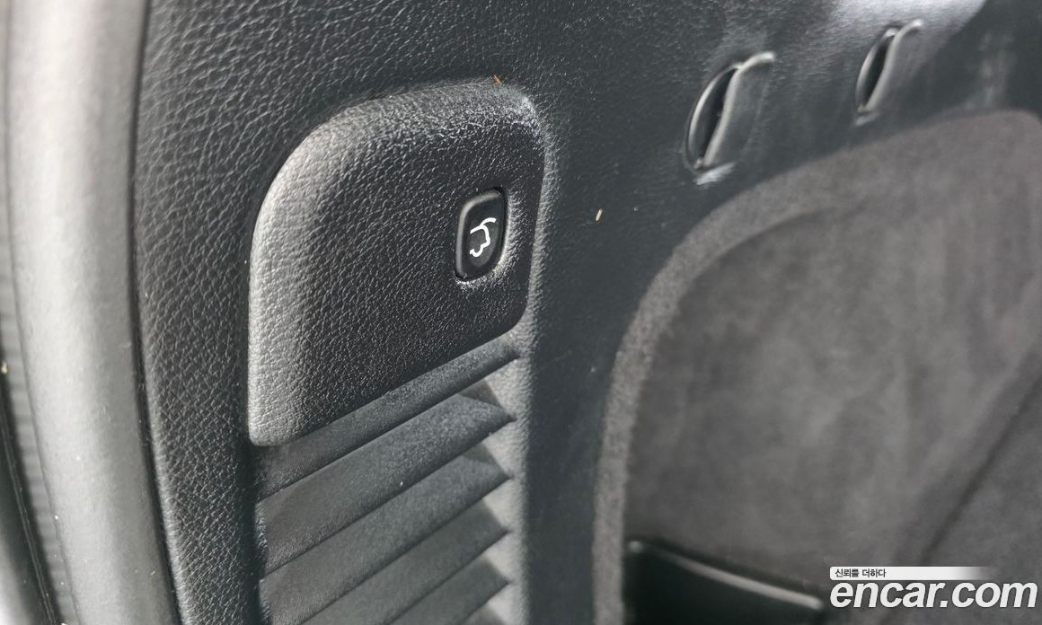 Jeep Grand Cherokee (WK) фото 32