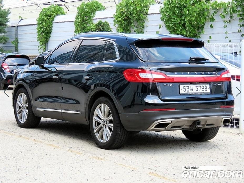 Lincoln MKX 2nd Gen фото 3