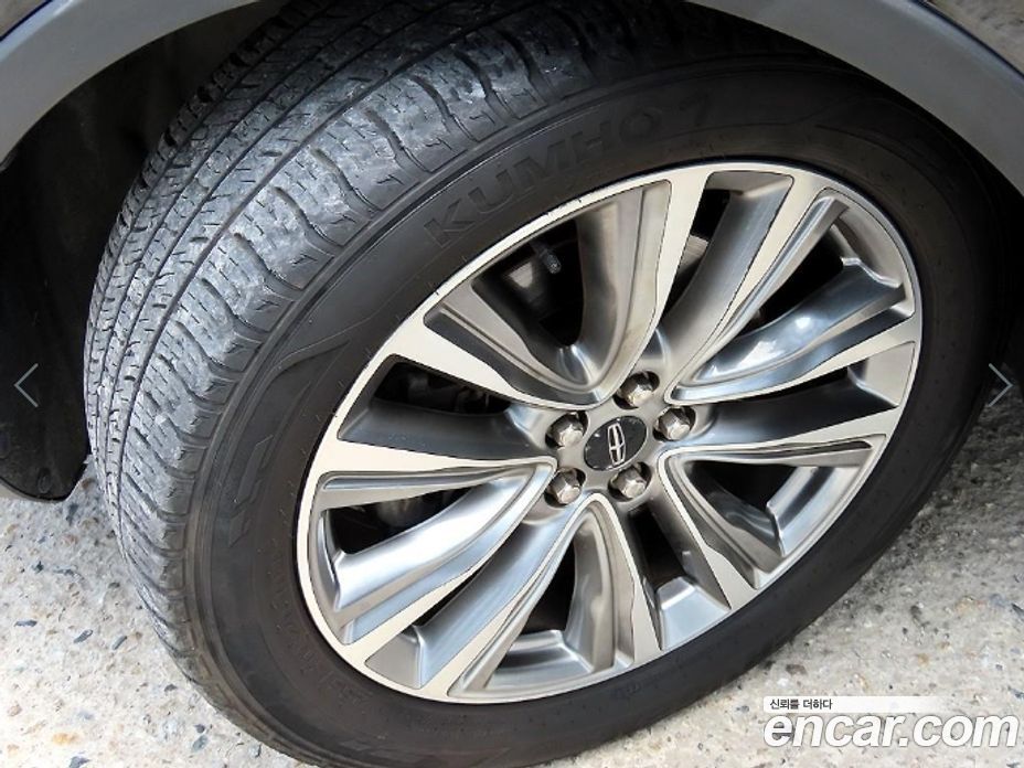 Lincoln MKX 2nd Gen фото 20