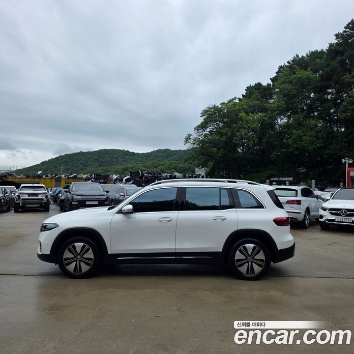 Mercedes-Benz EQB X243 фото 3
