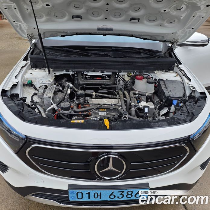 Mercedes-Benz EQB X243 фото 20