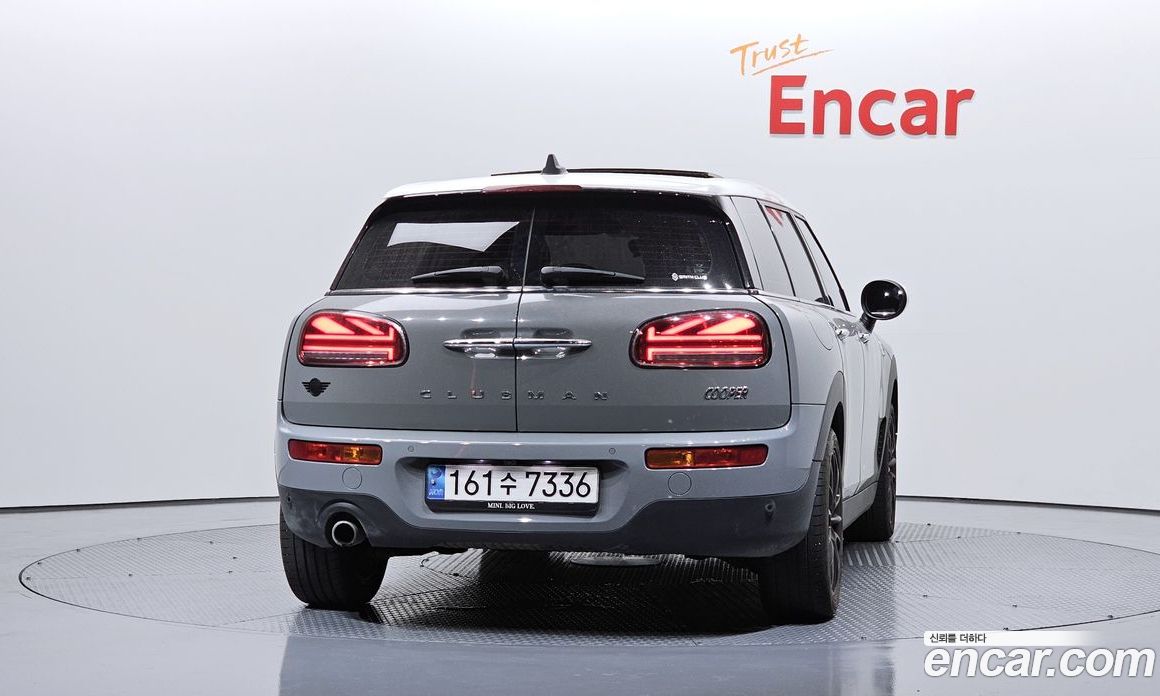Mini Cooper Clubman фото 4