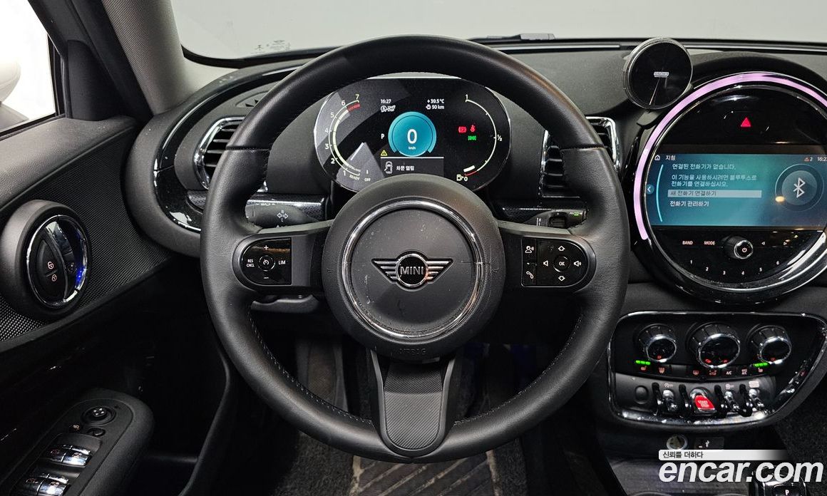 Mini Cooper Clubman фото 13