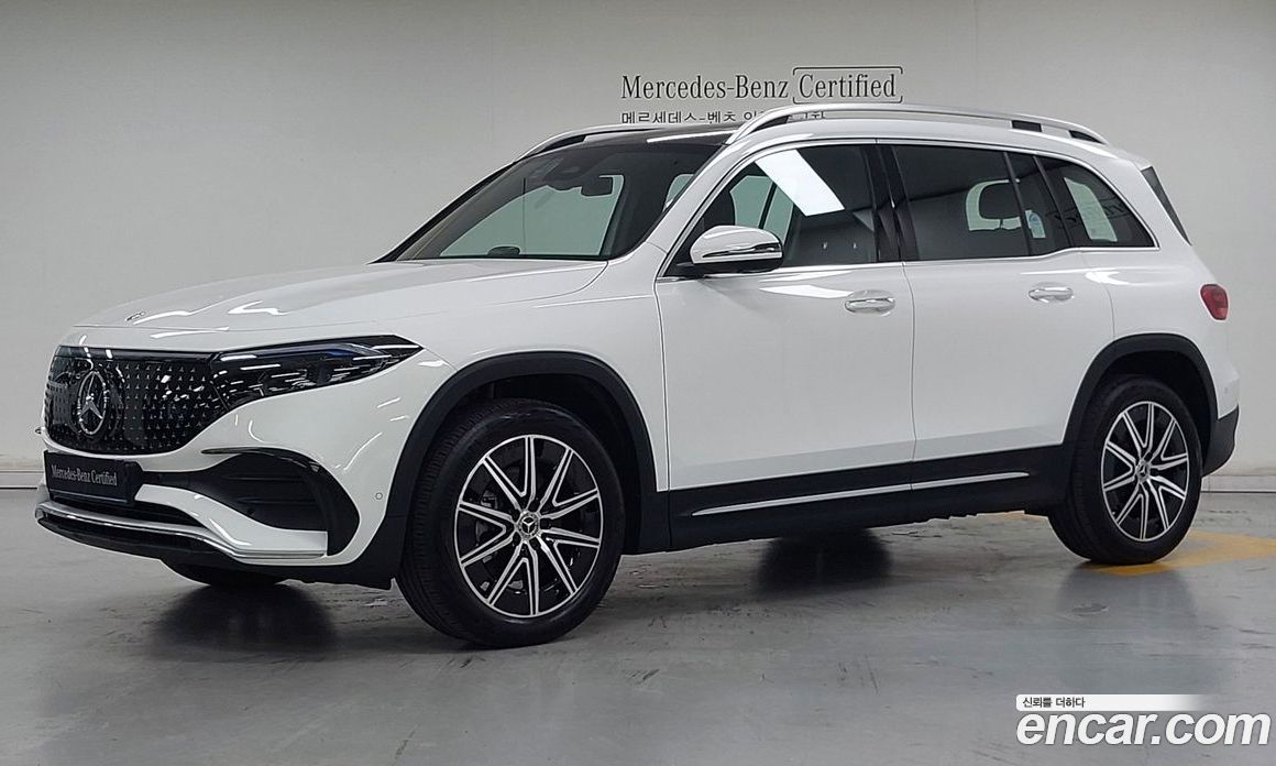 Mercedes-Benz EQB X243