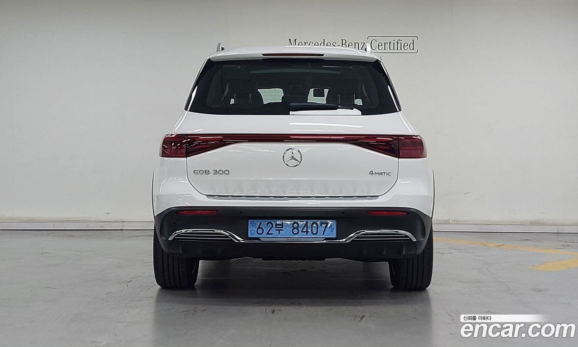 Mercedes-Benz EQB X243 фото 4