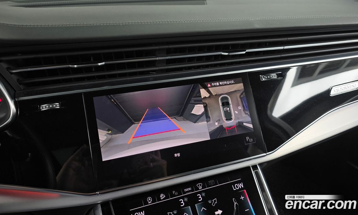 Audi Q7 (4M) фото 15