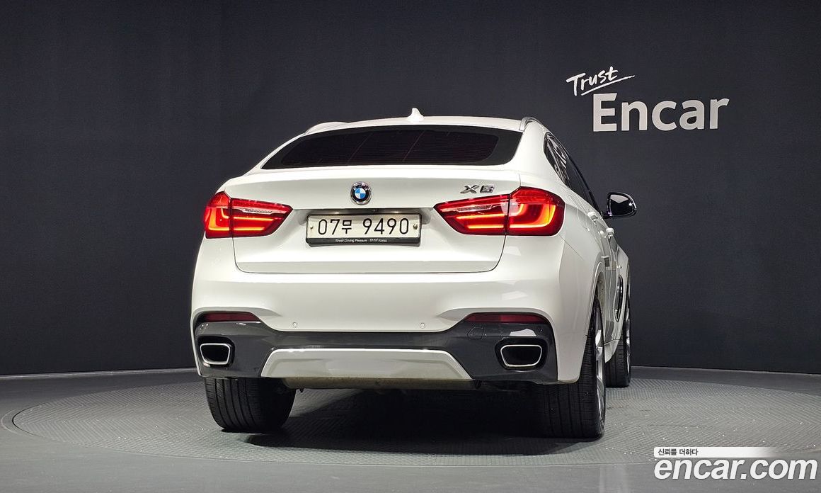 BMW X6 (F16) фото 4