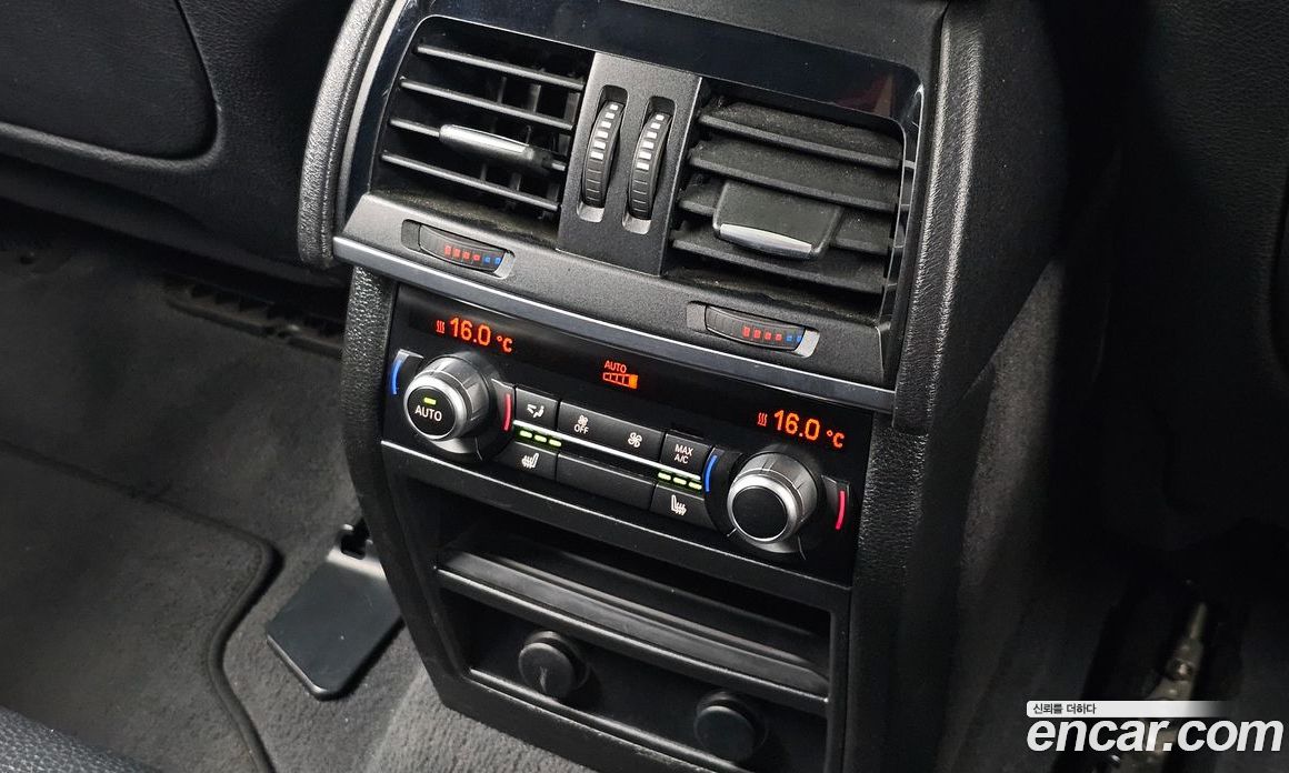 BMW X6 (F16) фото 18