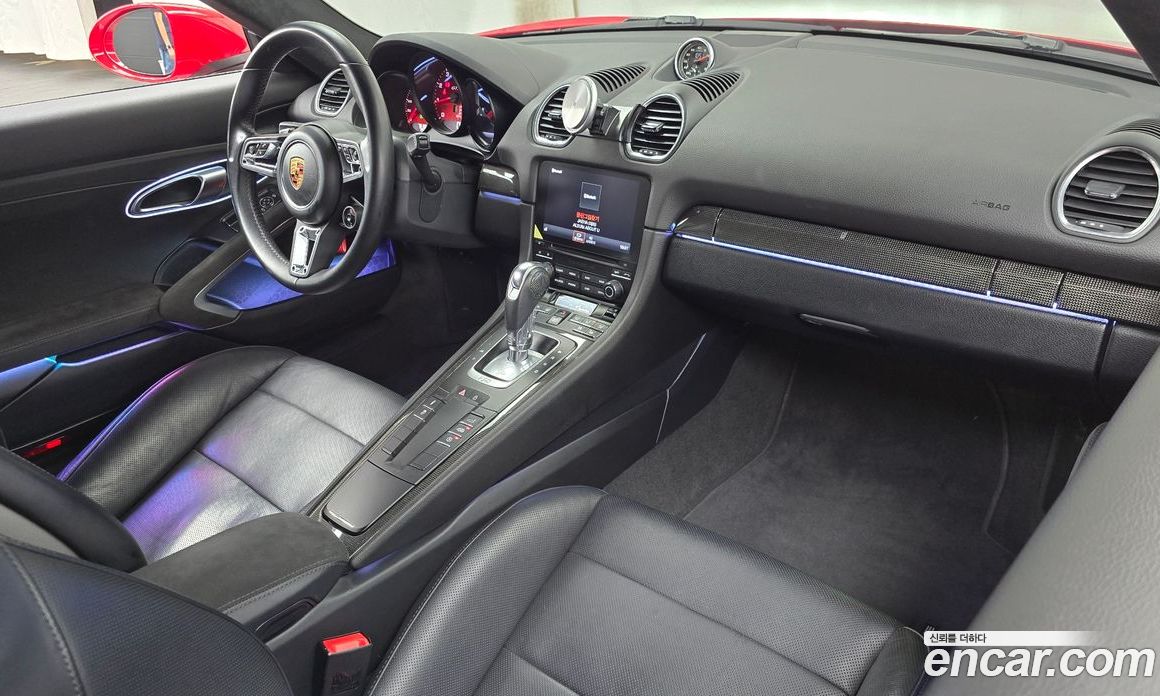 Porsche 718 Cayman фото 7