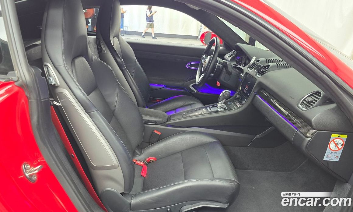 Porsche 718 Cayman фото 26