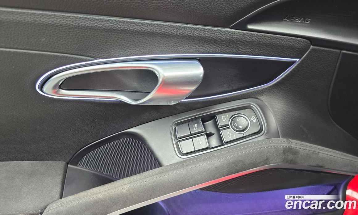 Porsche 718 Cayman фото 28
