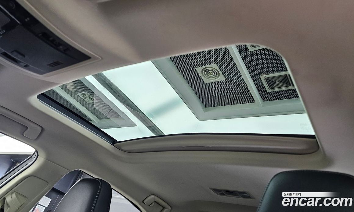 Lexus NX300h фото 18