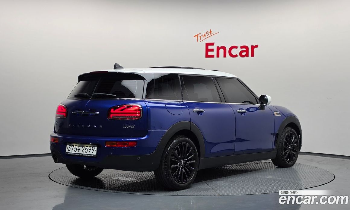 Mini Cooper Clubman фото 2