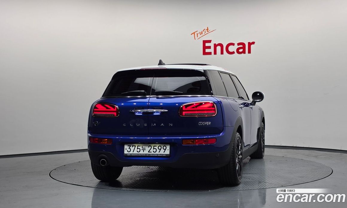 Mini Cooper Clubman фото 4