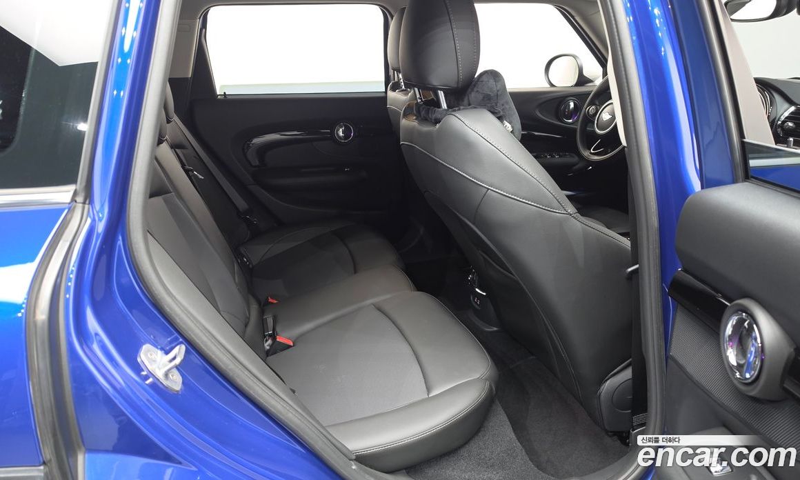 Mini Cooper Clubman фото 11