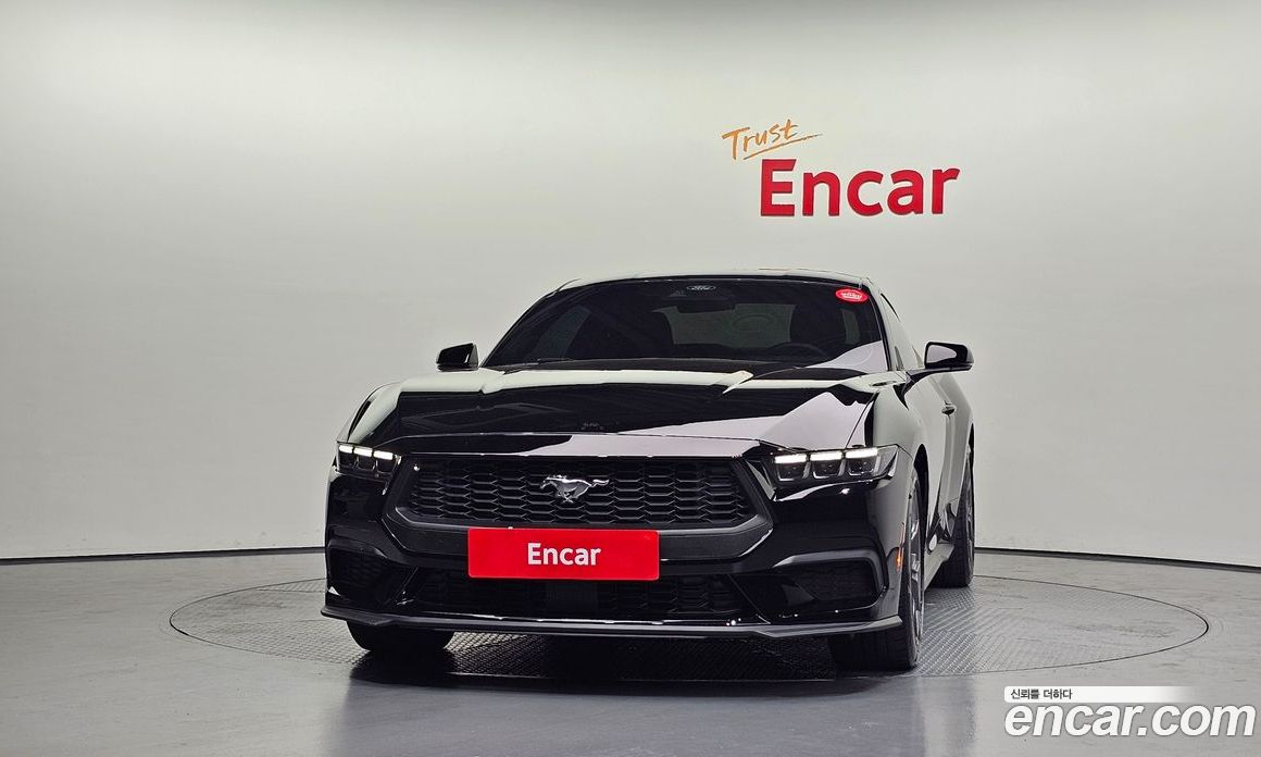 Ford Mustang 7th Gen фото 3