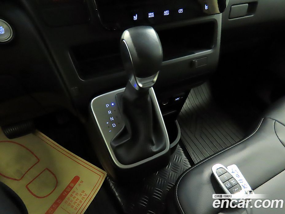 Hyundai Staria фото 9