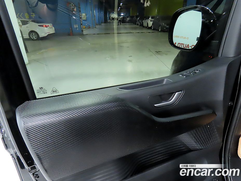 Hyundai Staria фото 11
