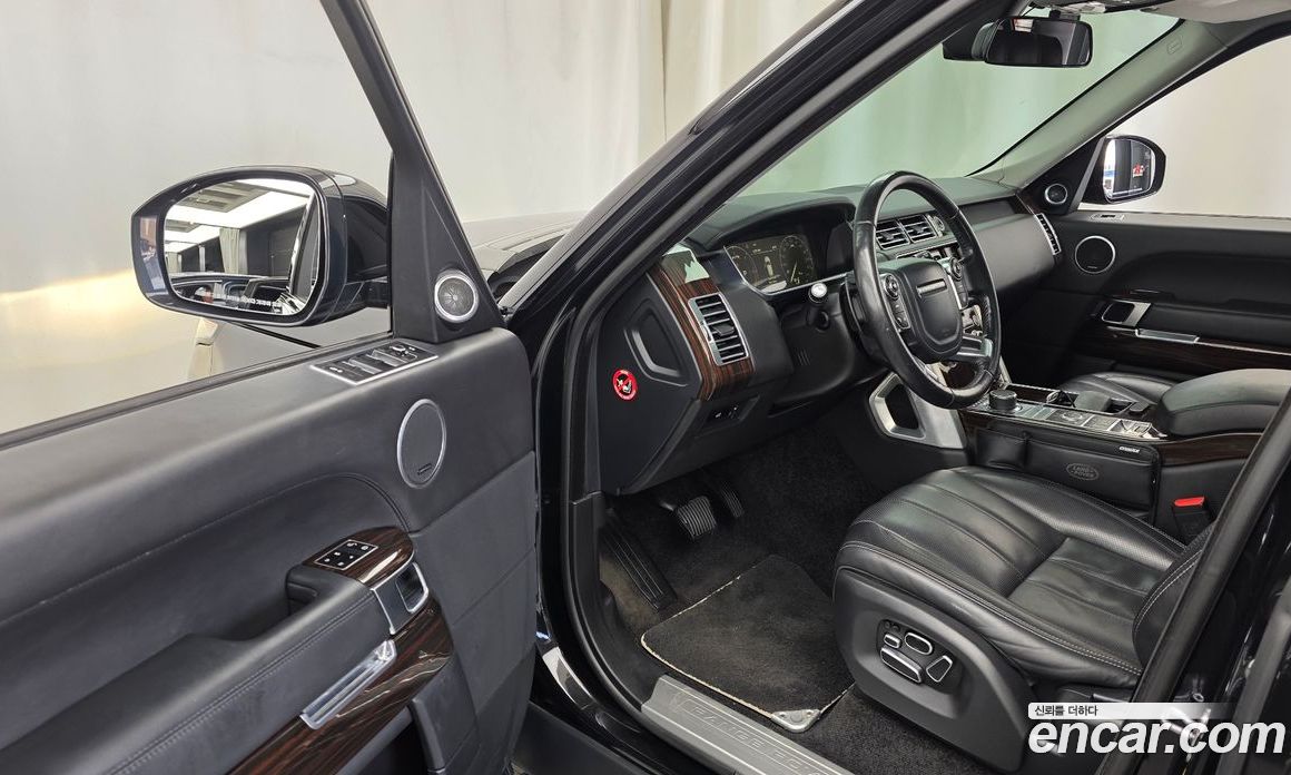 Land Rover Range Rover 4th Gen фото 10