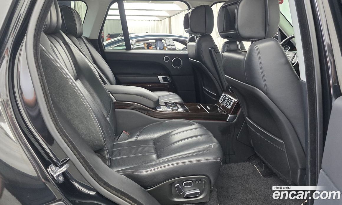 Land Rover Range Rover 4th Gen фото 12