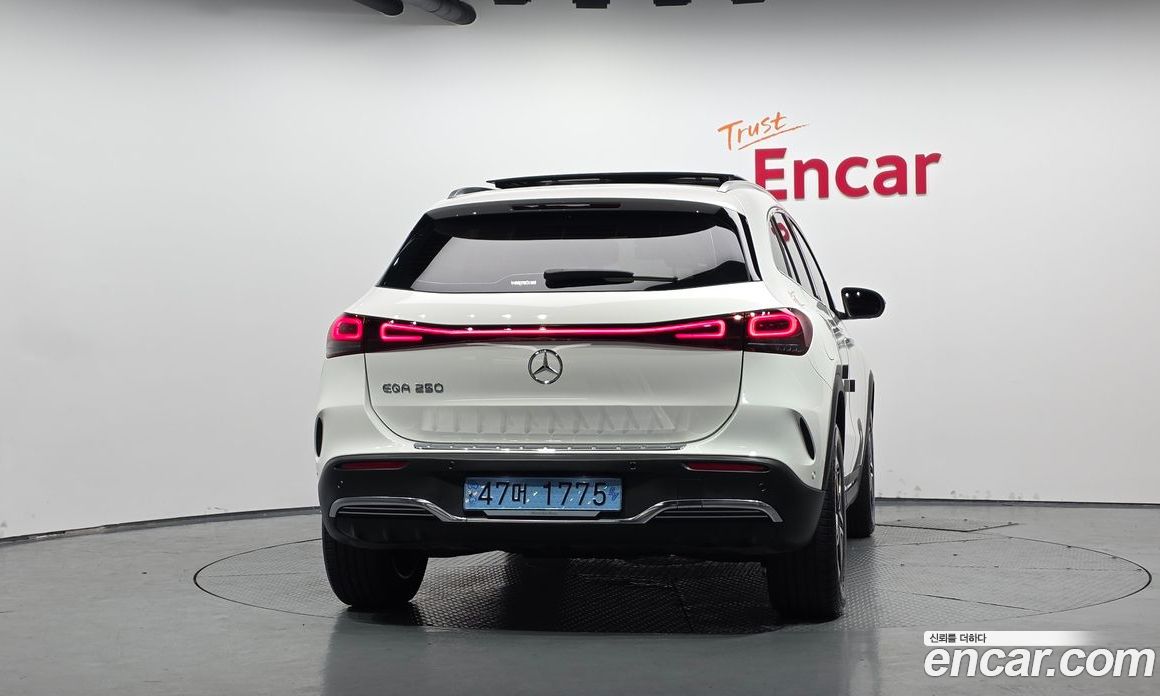Mercedes-Benz EQA H243 фото 4