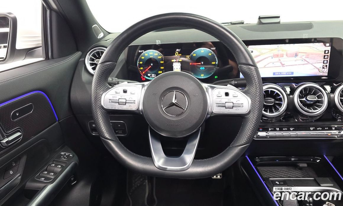 Mercedes-Benz EQA H243 фото 12