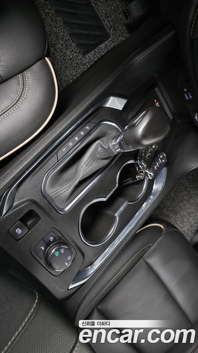 Chevrolet (GM Daewoo) Traverse фото 9