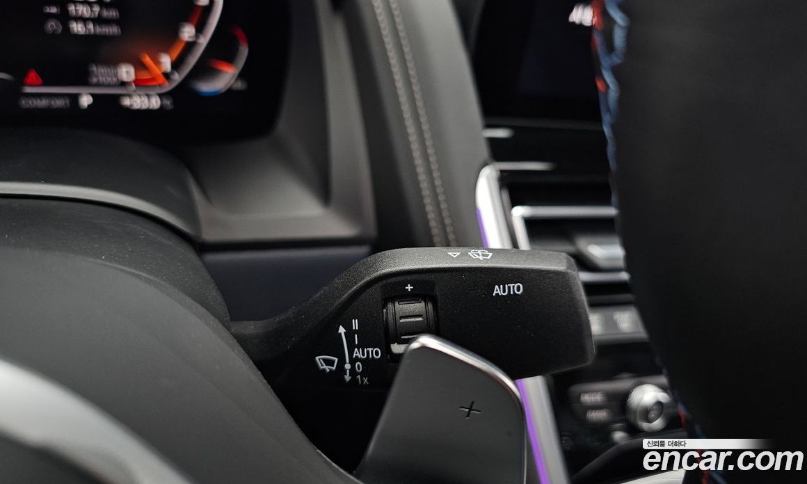 BMW 8-Series (G15) фото 40